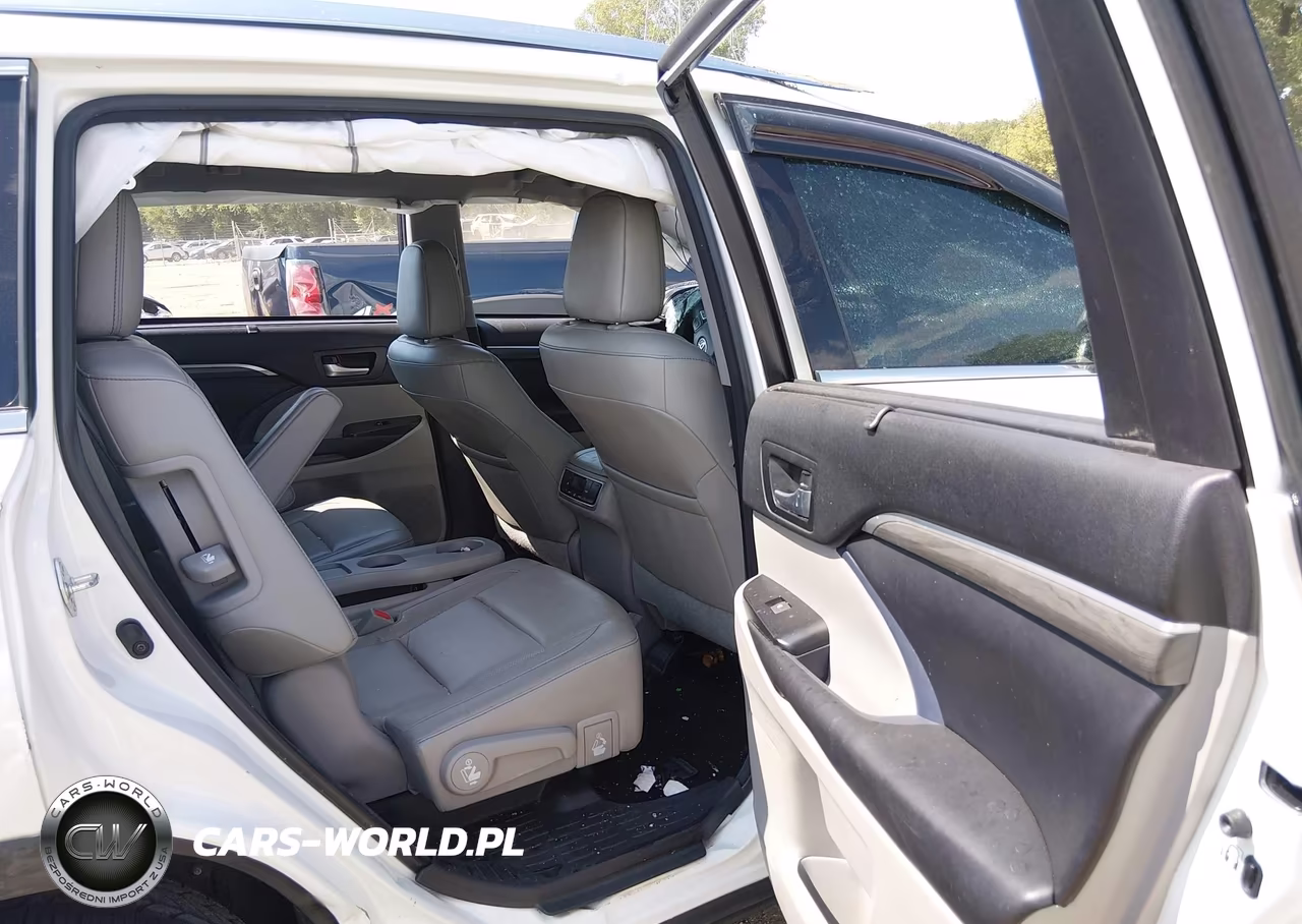 2018 Toyota Highlander Limited VIN:5TDDZRFH0JS911873 - 8