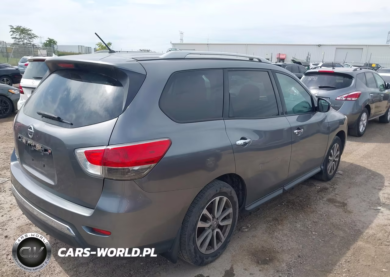 2015 Nissan Pathfinder S VIN:5N1AR2MN7FC719051 - 4