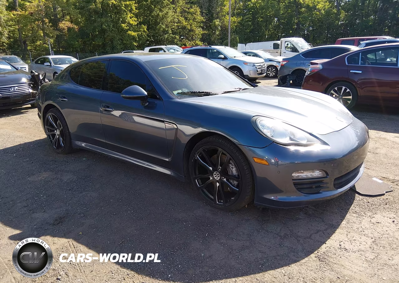 2011 Porsche Panamera 4
