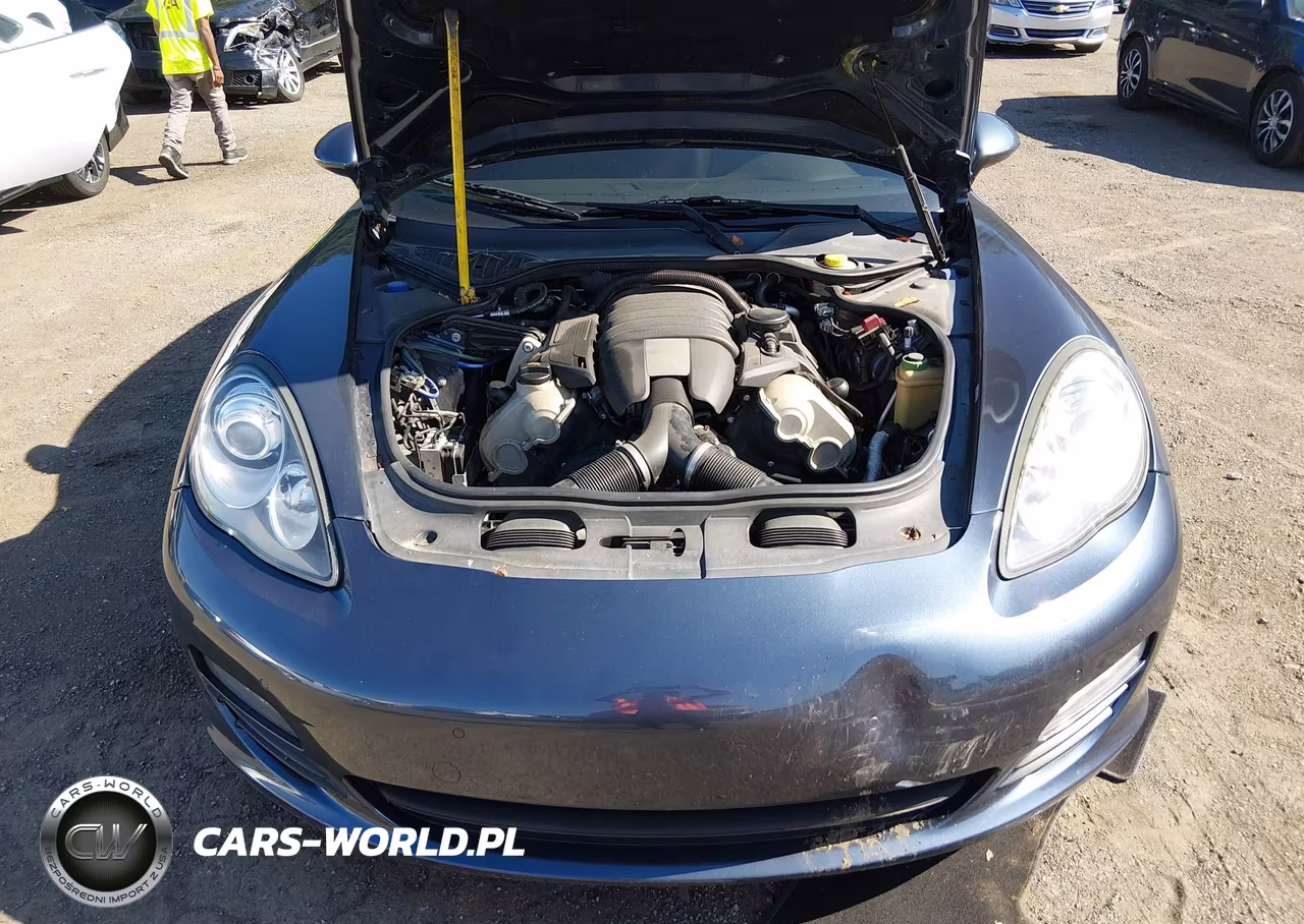 2011 Porsche Panamera 4 VIN:WP0AA2A70BL018203 - 10