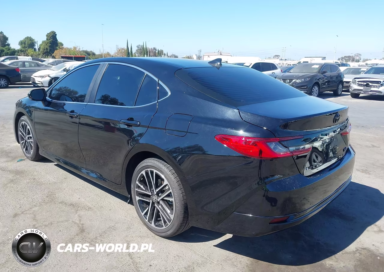 2026 Toyota Camry Xle VIN:4T1DAACK2TU317515 - 3