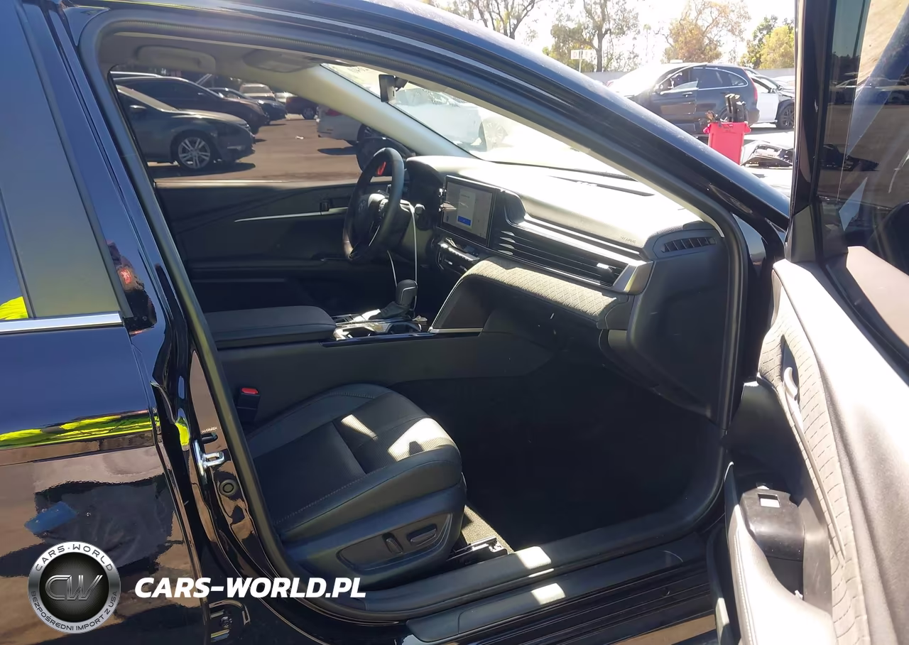 2026 Toyota Camry Xle VIN:4T1DAACK2TU317515 - 5
