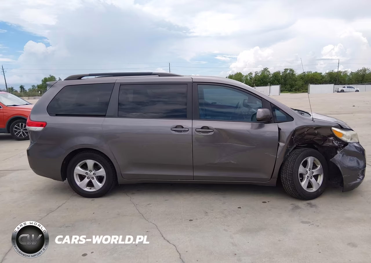 2014 Toyota Sienna Le V6 8 Passenger VIN:5TDKK3DC0ES426266 - 13