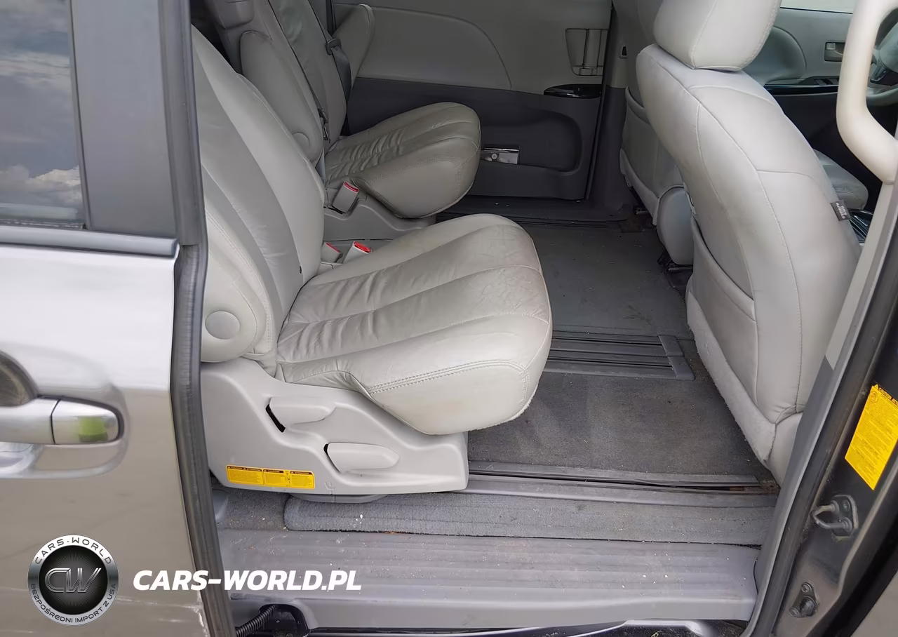 2014 Toyota Sienna Le V6 8 Passenger VIN:5TDKK3DC0ES426266 - 8