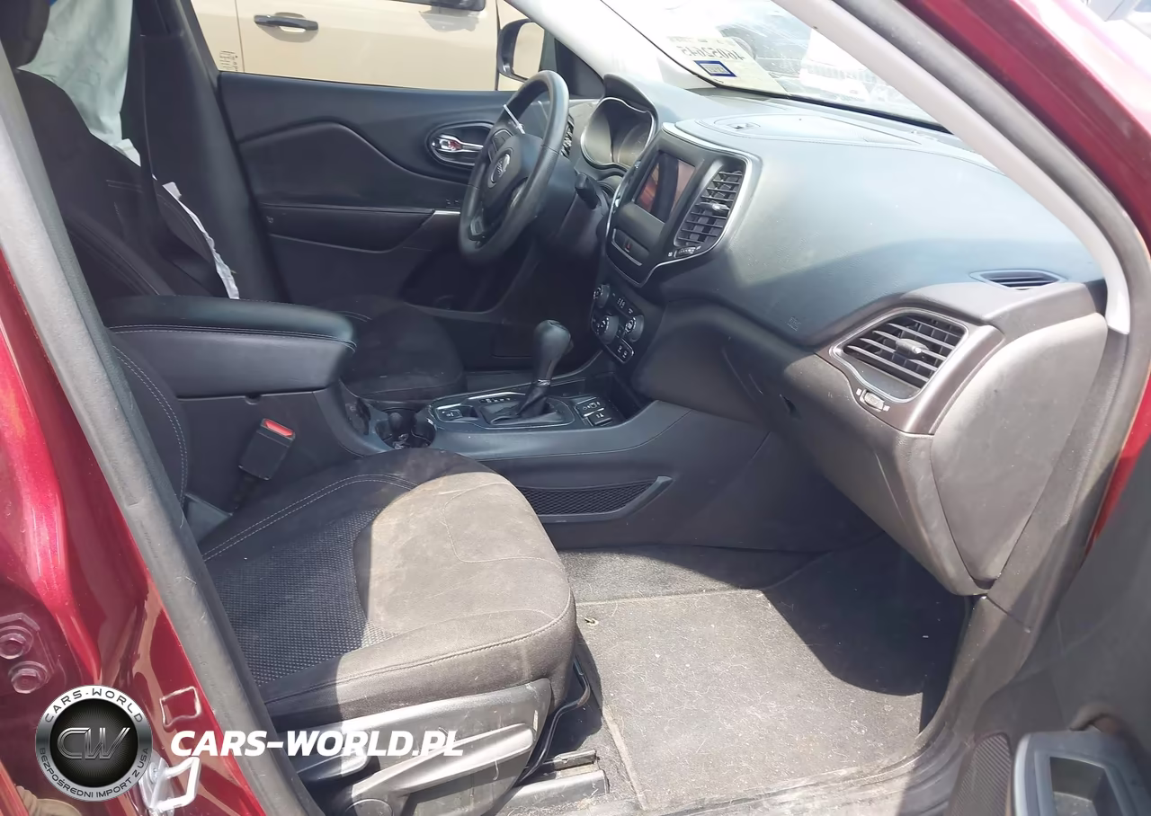 2020 Jeep Cherokee Latitude Fwd VIN:1C4PJLCB1LD649233 - 5