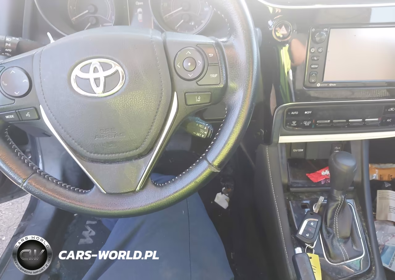 2018 Toyota Corolla Im VIN:JTNKARJE6JJ561203 - 11