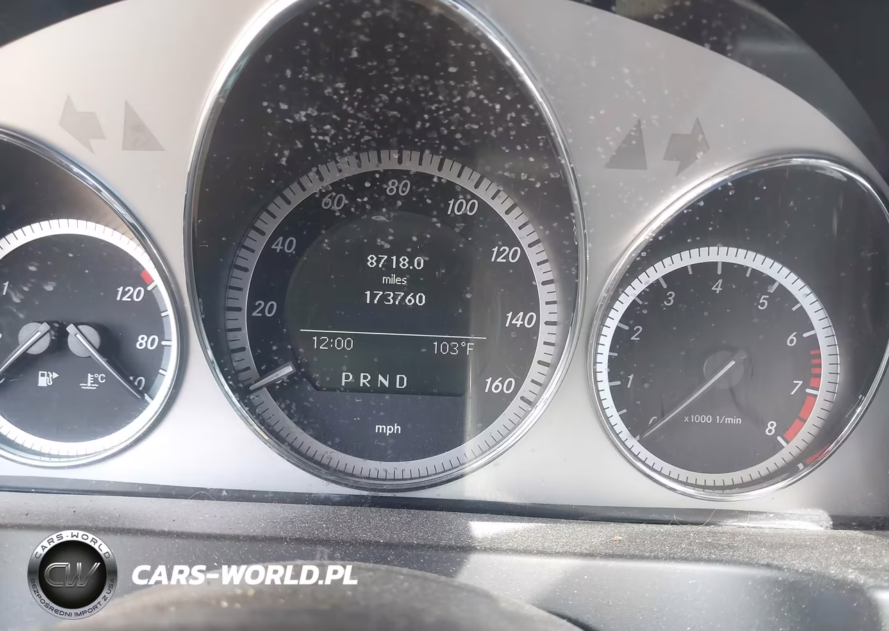 2011 Mercedes-Benz C 300 VIN:WDDGF5EB0BR174031 - 17