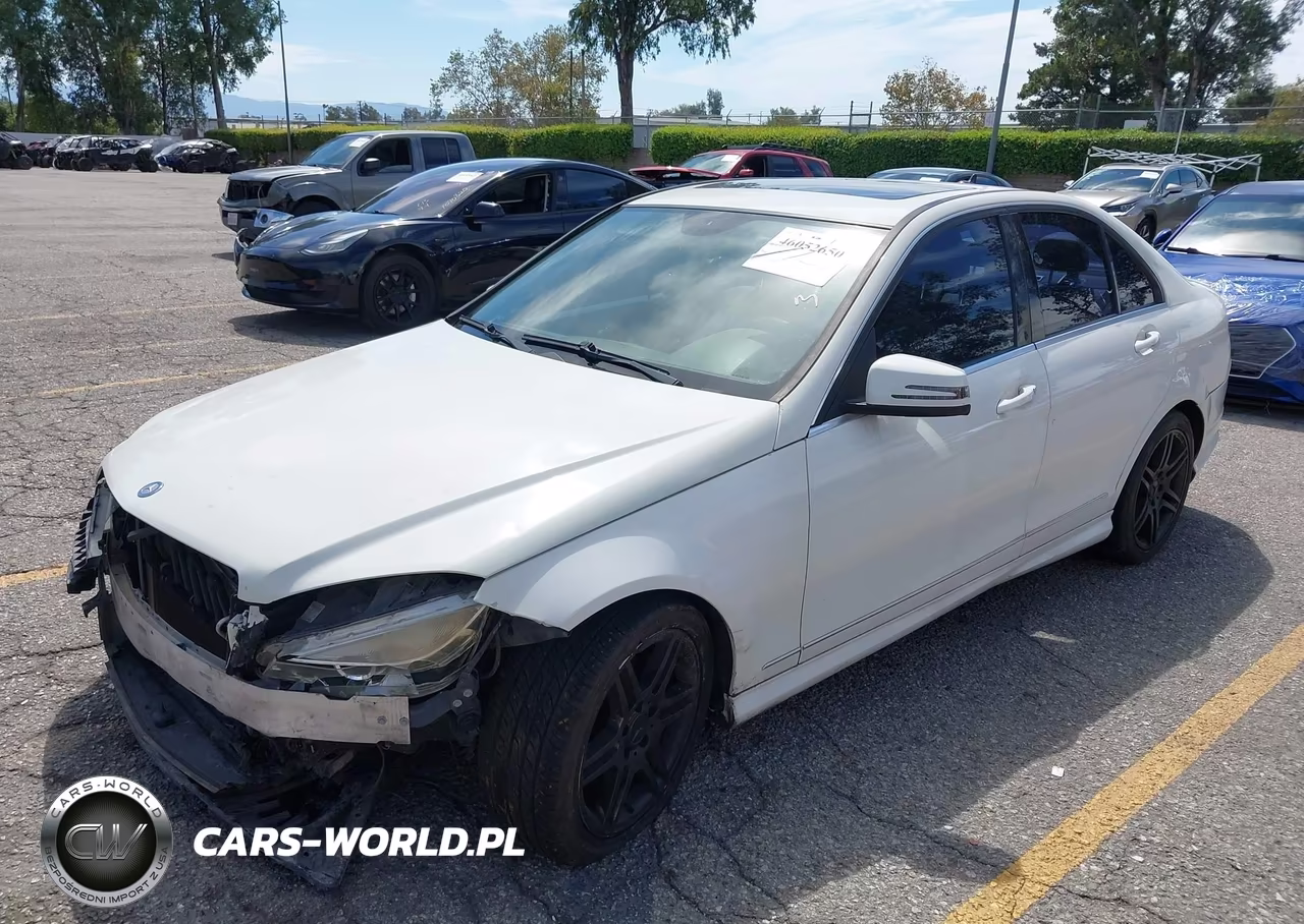 2011 Mercedes-Benz C 300 VIN:WDDGF5EB0BR174031 - 2
