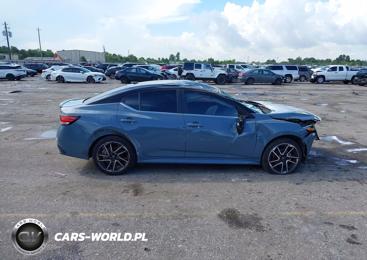 2025 Nissan Sentra Sr VIN:3N1AB8DV1SY403368 - 13