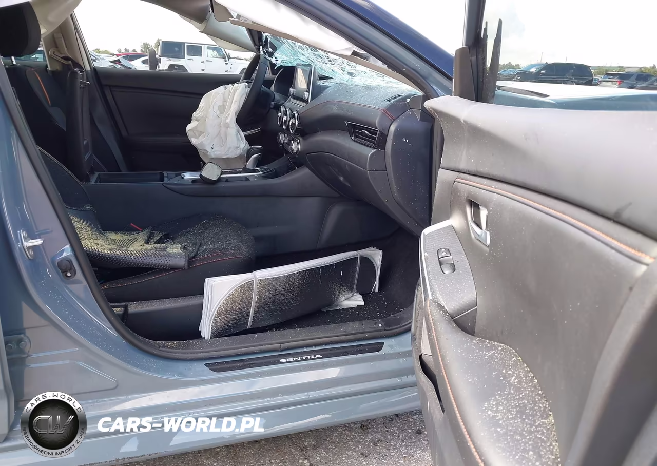 2025 Nissan Sentra Sr VIN:3N1AB8DV1SY403368 - 5