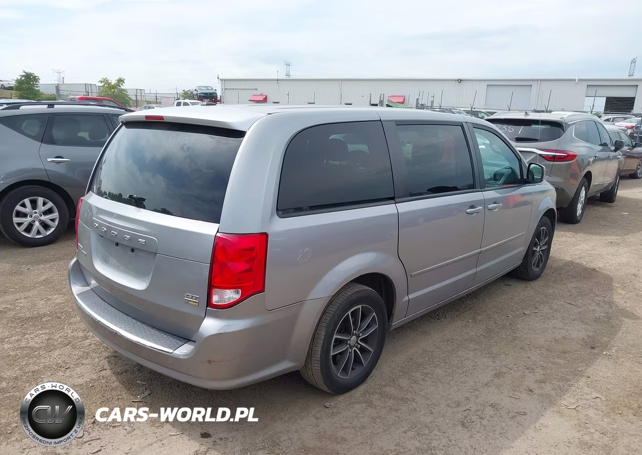 2017 Dodge Grand Caravan Gt VIN:2C4RDGEG1HR691423 - 4