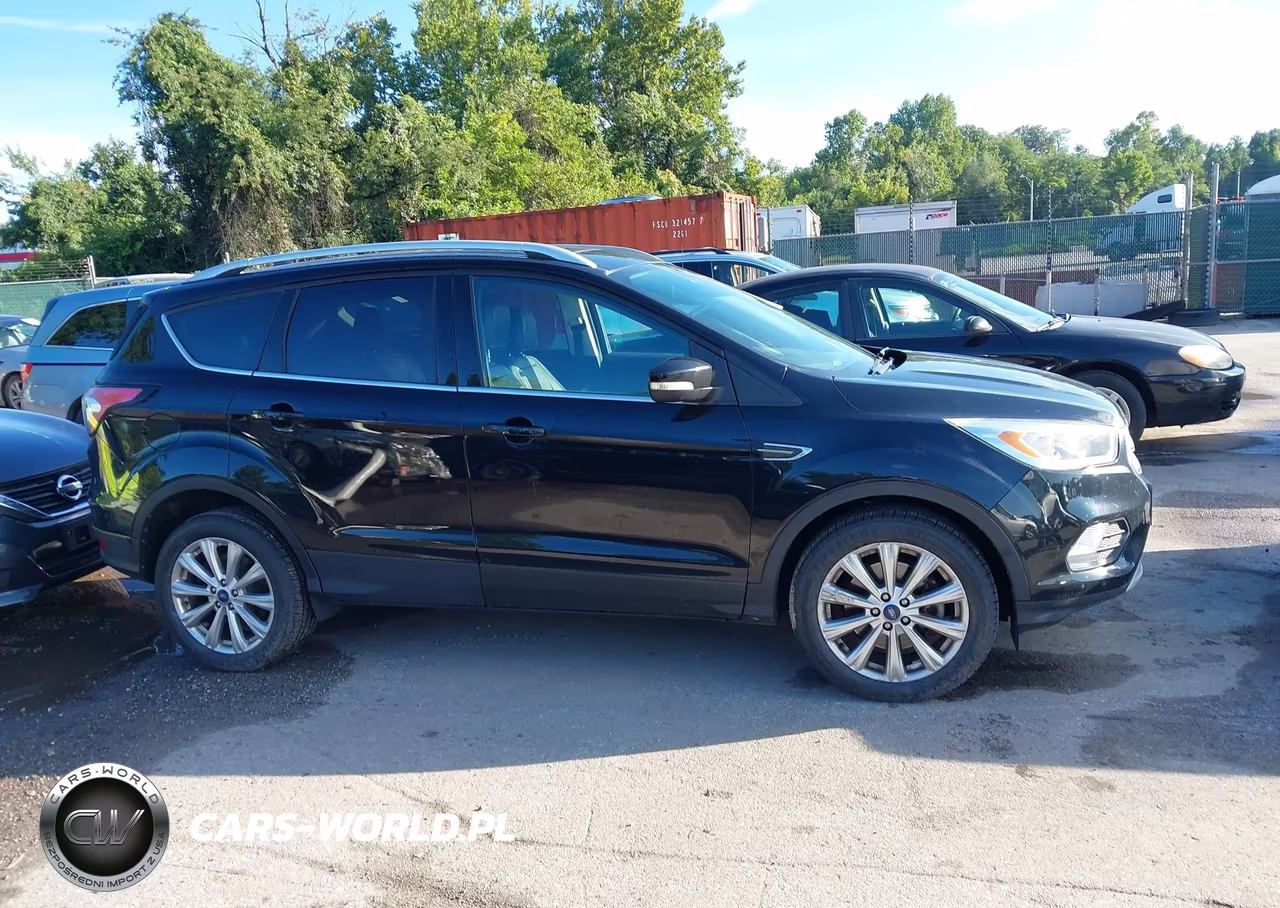 2017 Ford Escape Titanium VIN:1FMCU9JD5HUD47735 - 13