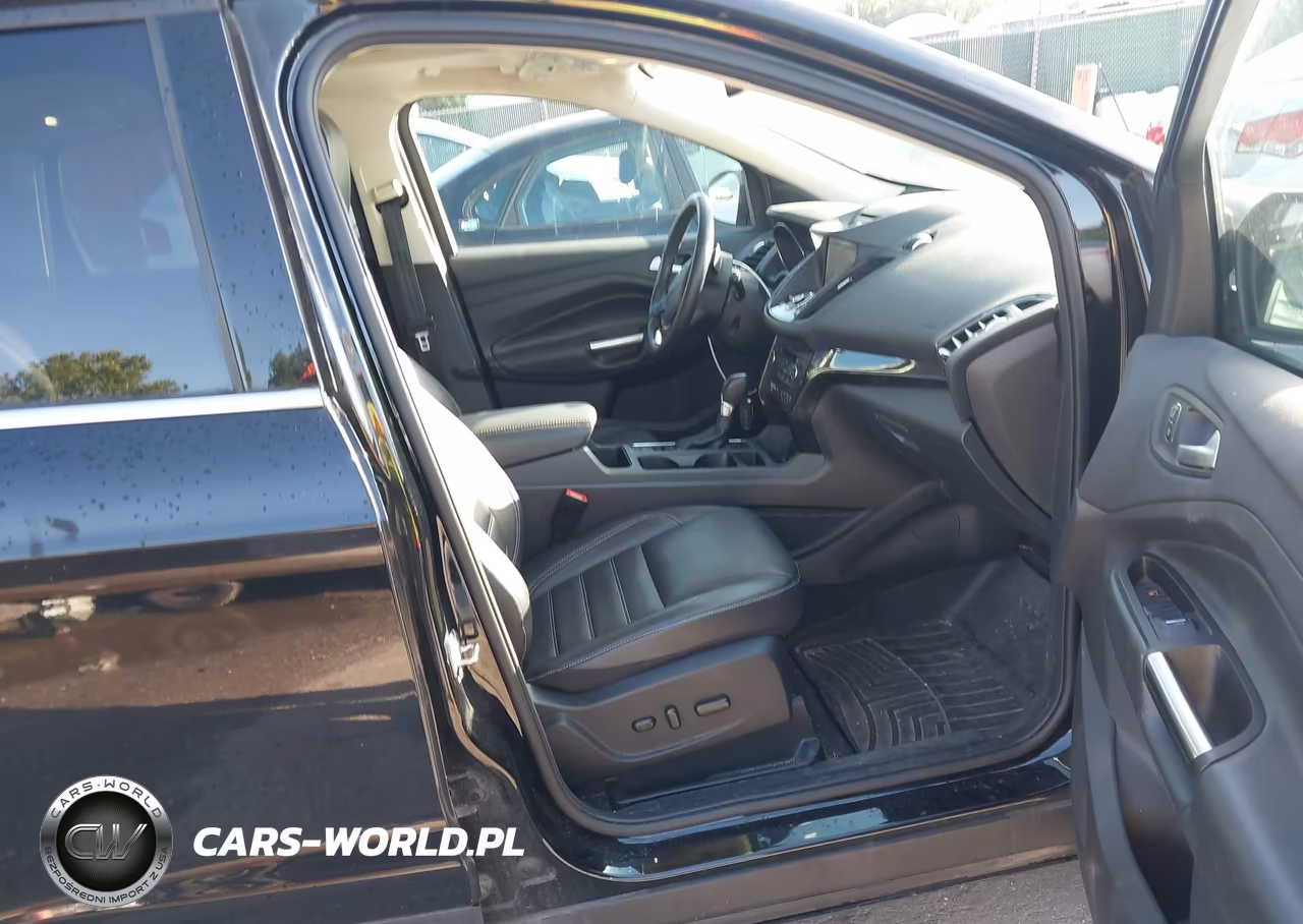 2017 Ford Escape Titanium VIN:1FMCU9JD5HUD47735 - 5