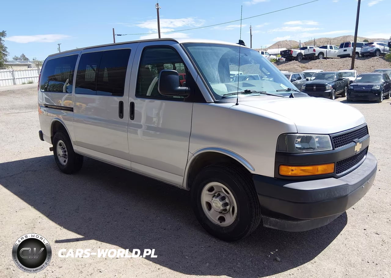2018 Chevrolet Express 2500 Ls – zdjęcie 1 z 16