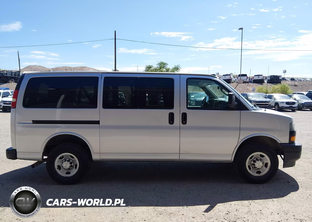 2018 Chevrolet Express 2500 Ls VIN:1GAWGEFG3J1273204 - 13
