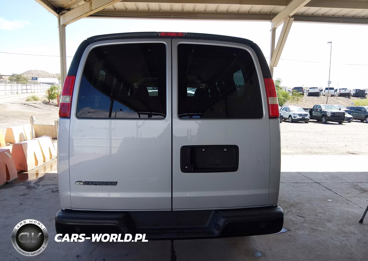 2018 Chevrolet Express 2500 Ls VIN:1GAWGEFG3J1273204 - 16
