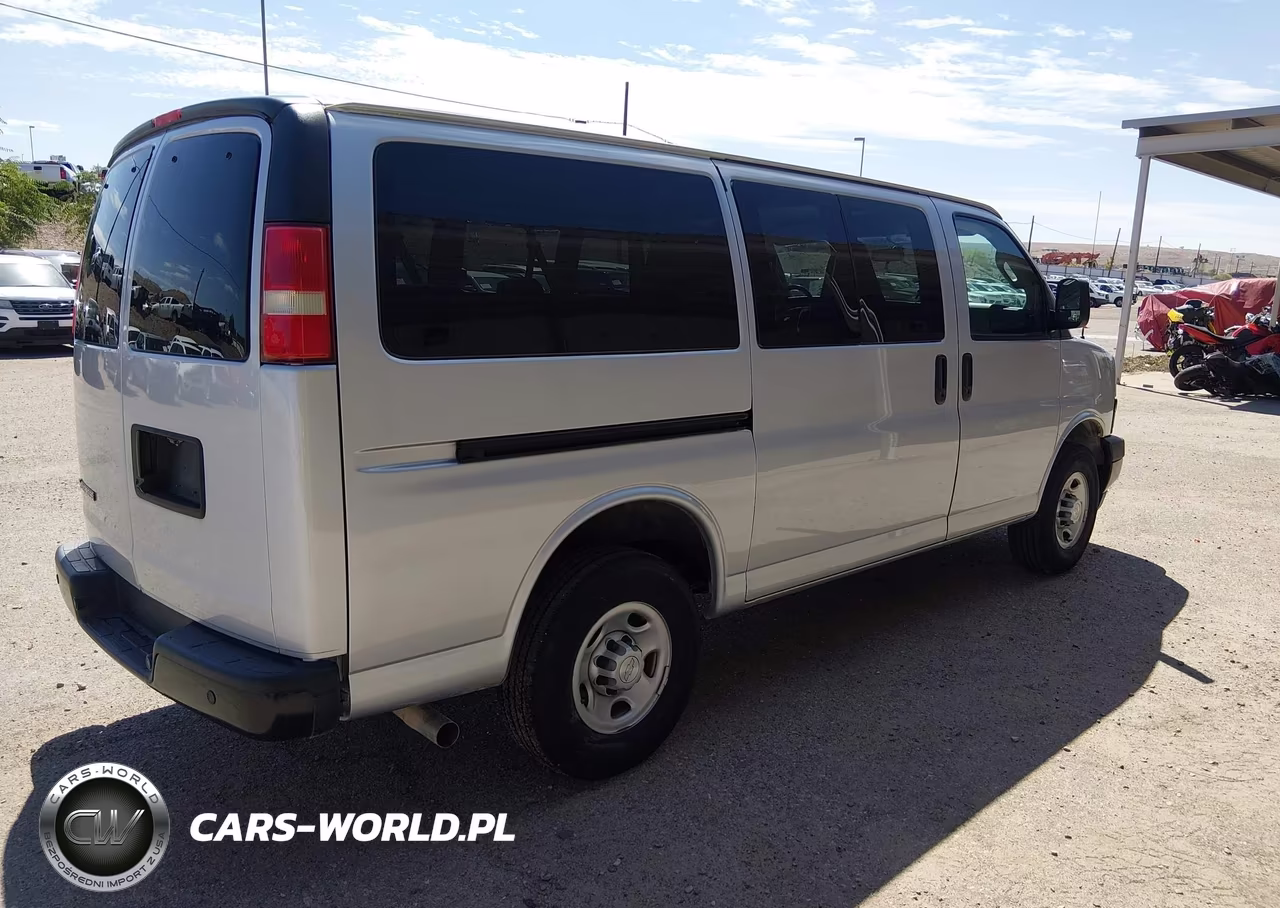 2018 Chevrolet Express 2500 Ls VIN:1GAWGEFG3J1273204 - 4