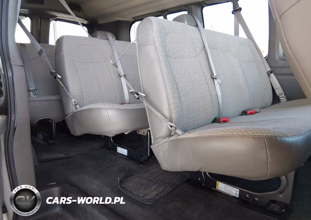 2018 Chevrolet Express 2500 Ls VIN:1GAWGEFG3J1273204 - 8