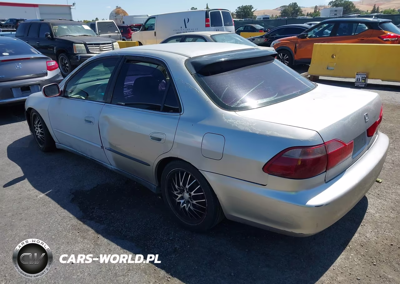 1999 Honda Accord Lx VIN:JHMCG6658XC034483 - 3
