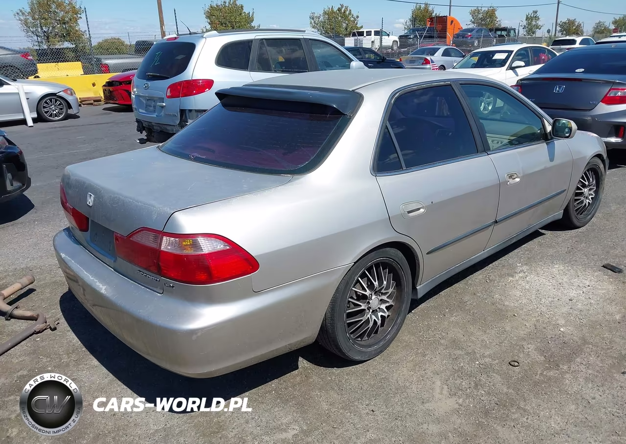 1999 Honda Accord Lx VIN:JHMCG6658XC034483 - 4