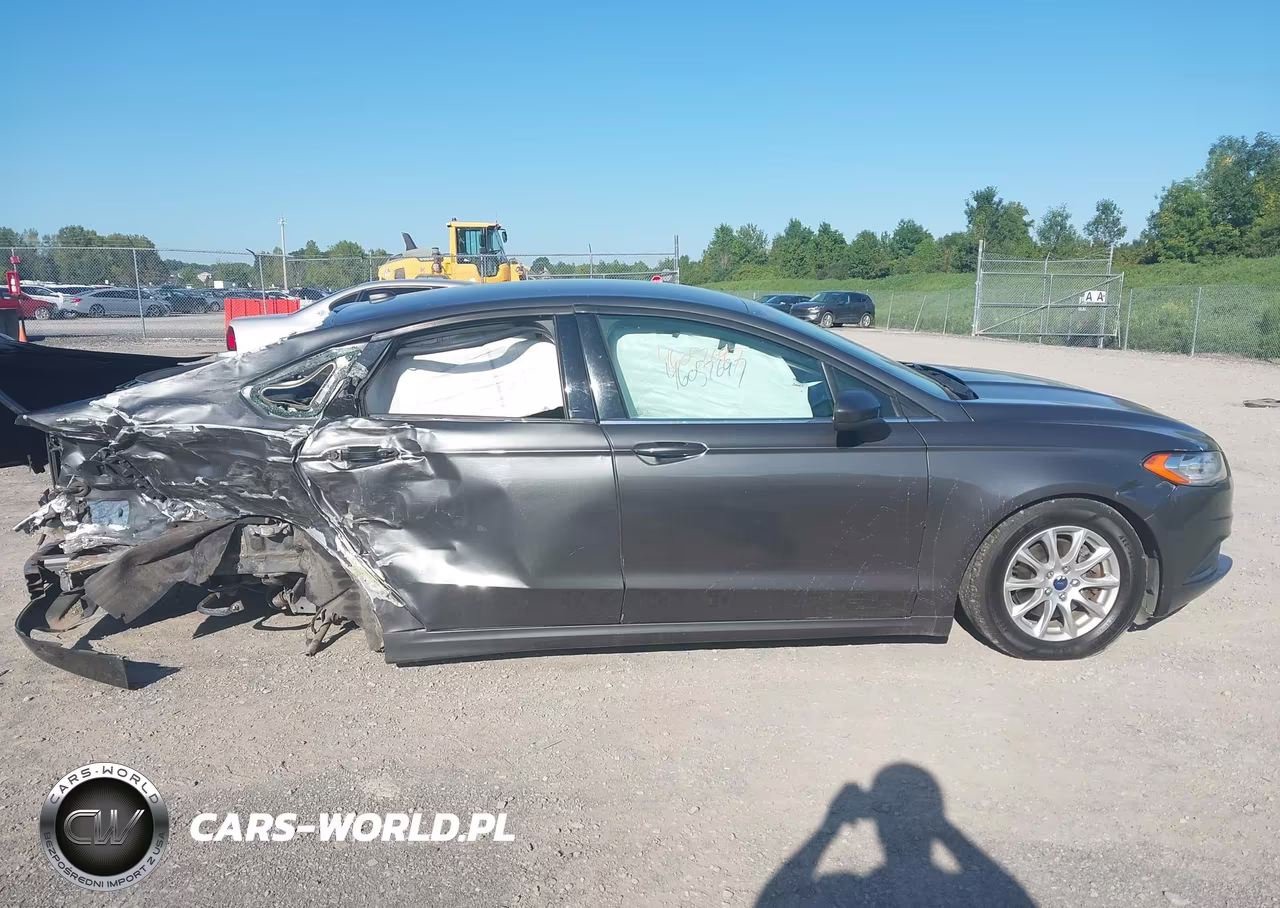 2017 Ford Fusion S VIN:3FA6P0G75HR337094 - 13