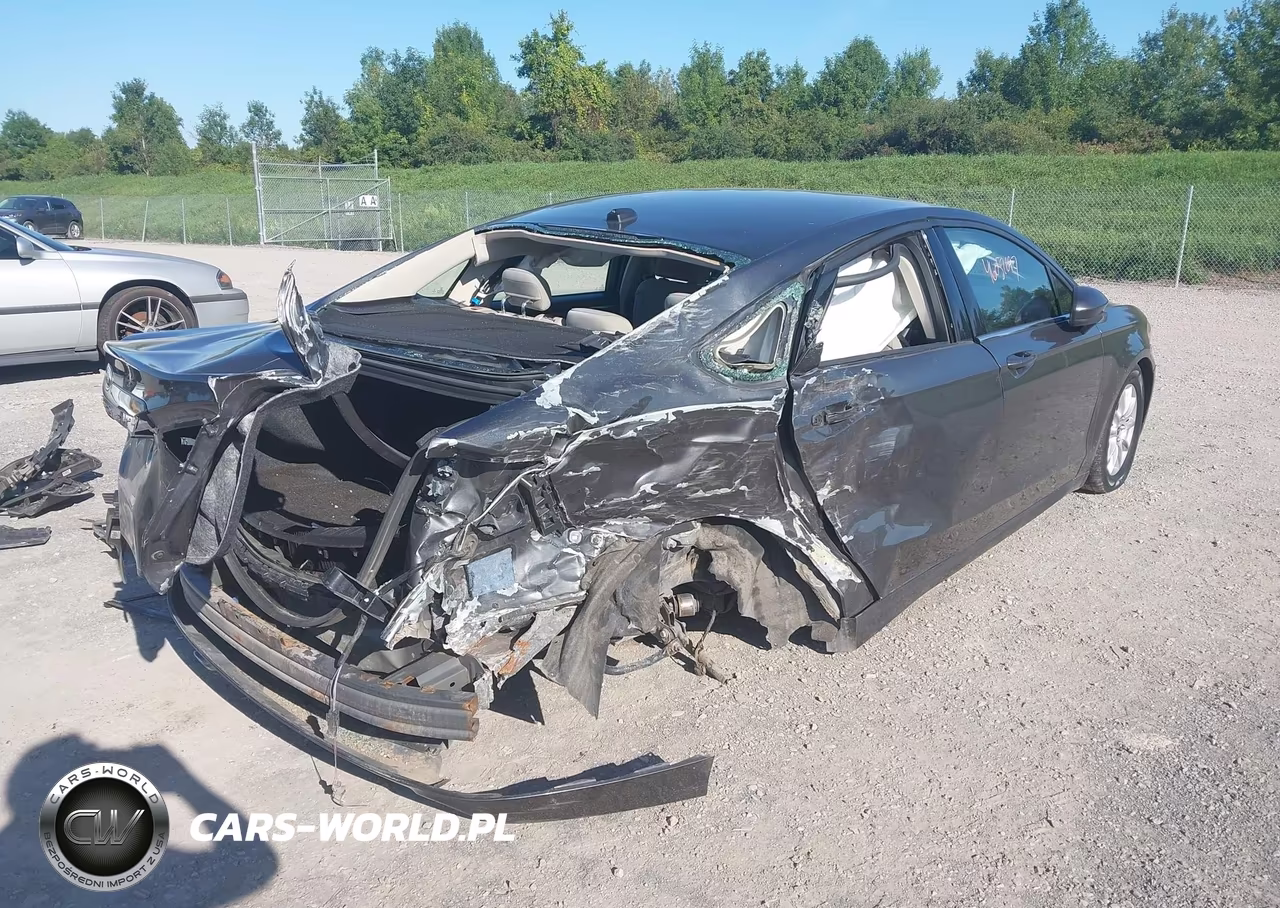 2017 Ford Fusion S VIN:3FA6P0G75HR337094 - 4
