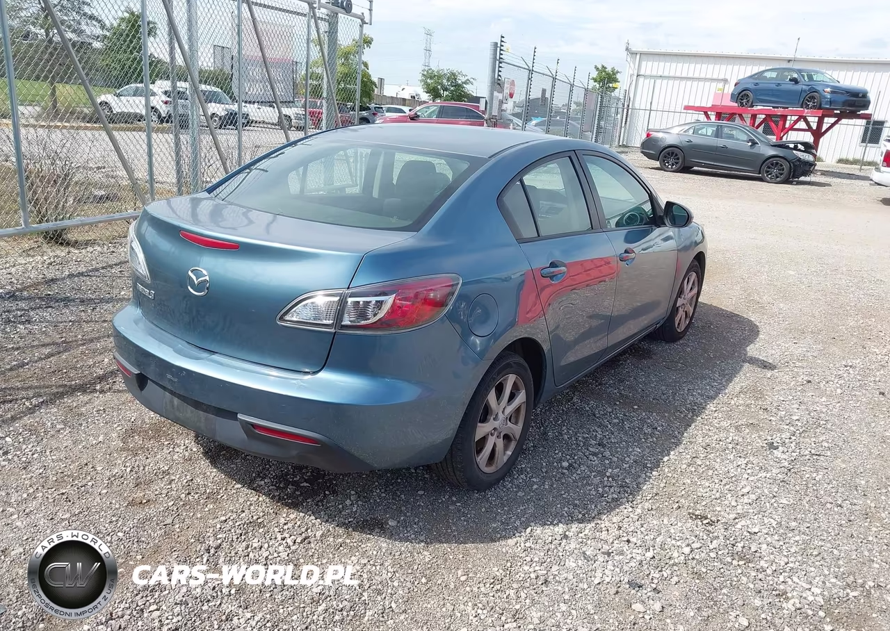2011 Mazda Mazda3 I Touring VIN:JM1BL1VG8B1360108 - 4