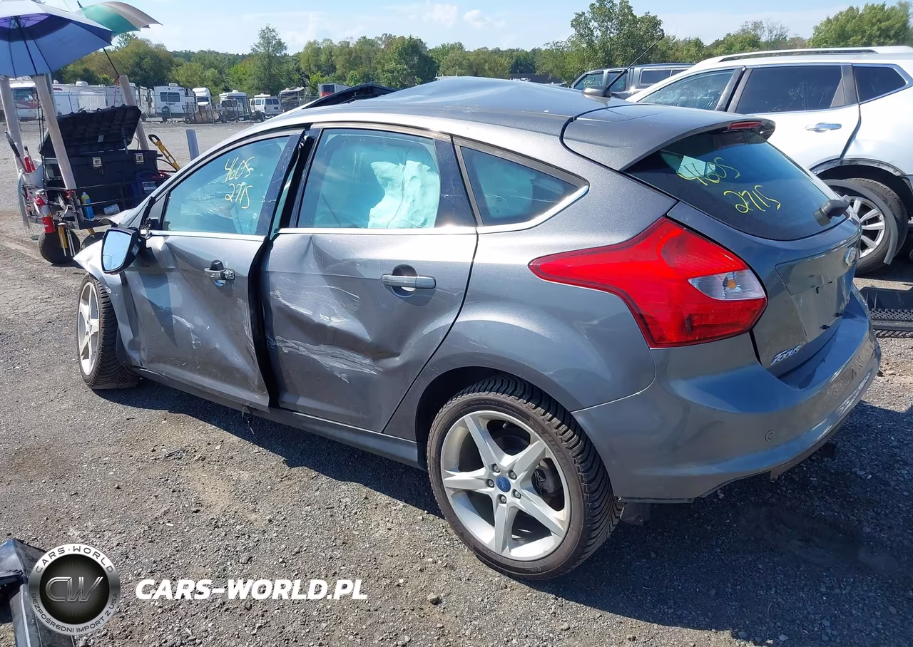 2013 Ford Focus Titanium VIN:1FADP3N29DL149607 - 3