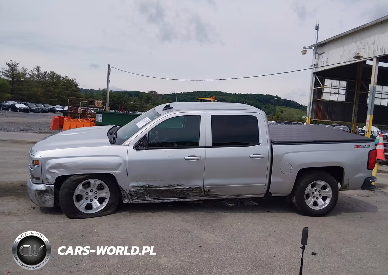 2018 Chevrolet Silverado 1500 2Lt VIN:3GCUKREC0JG314294 - 14
