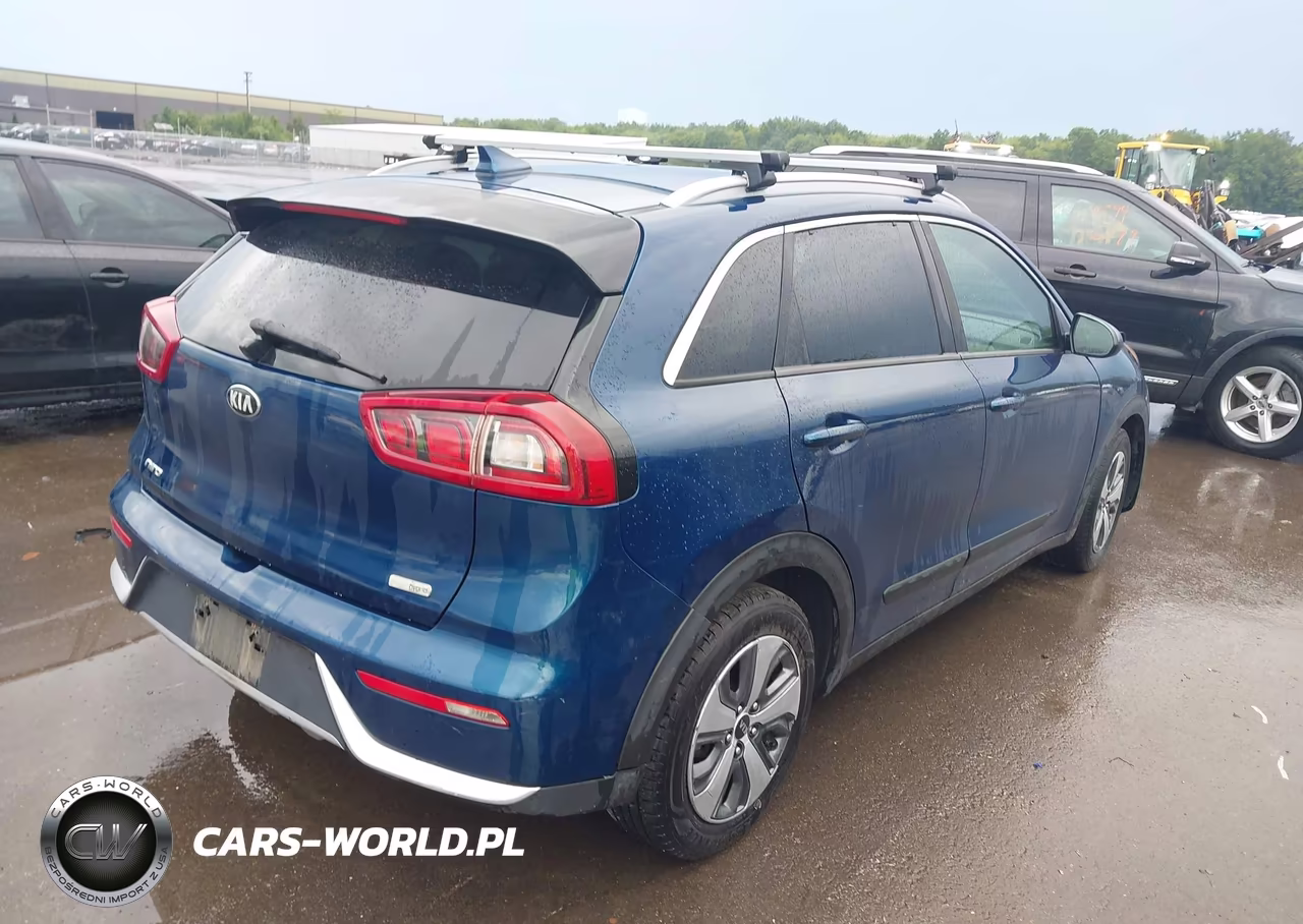 2018 Kia Niro Lx VIN:KNDCB3LCXJ5210558 - 4