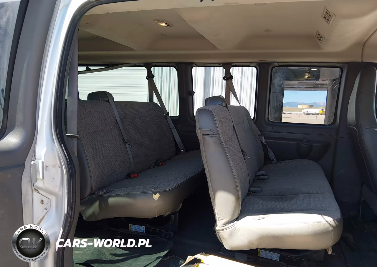 2018 Chevrolet Express 3500 Lt VIN:1GAZGPFG1J1299518 - 8