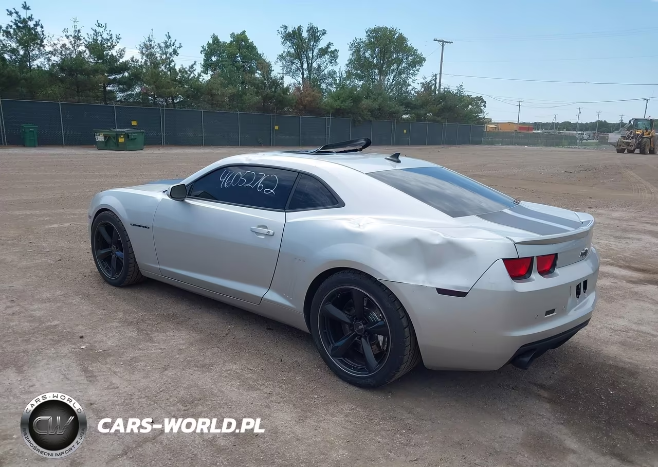 2010 Chevrolet Camaro 2Ss VIN:2G1FT1EW1A9185910 - 3