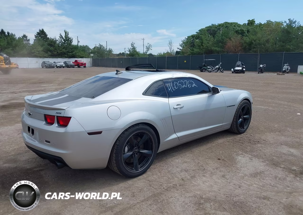 2010 Chevrolet Camaro 2Ss VIN:2G1FT1EW1A9185910 - 4