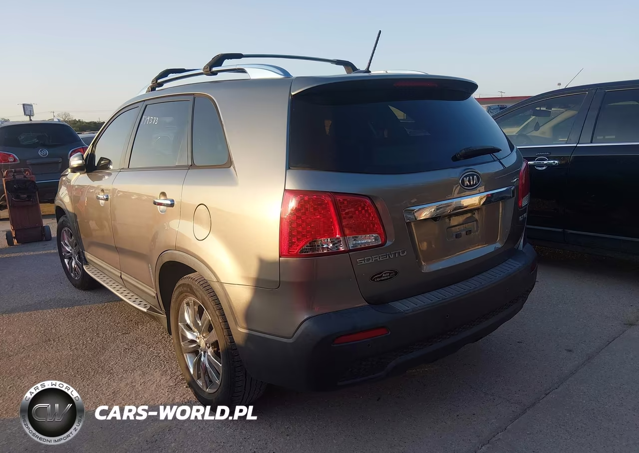 2011 Kia Sorento Ex V6 VIN:5XYKU4A20BG176614 - 3