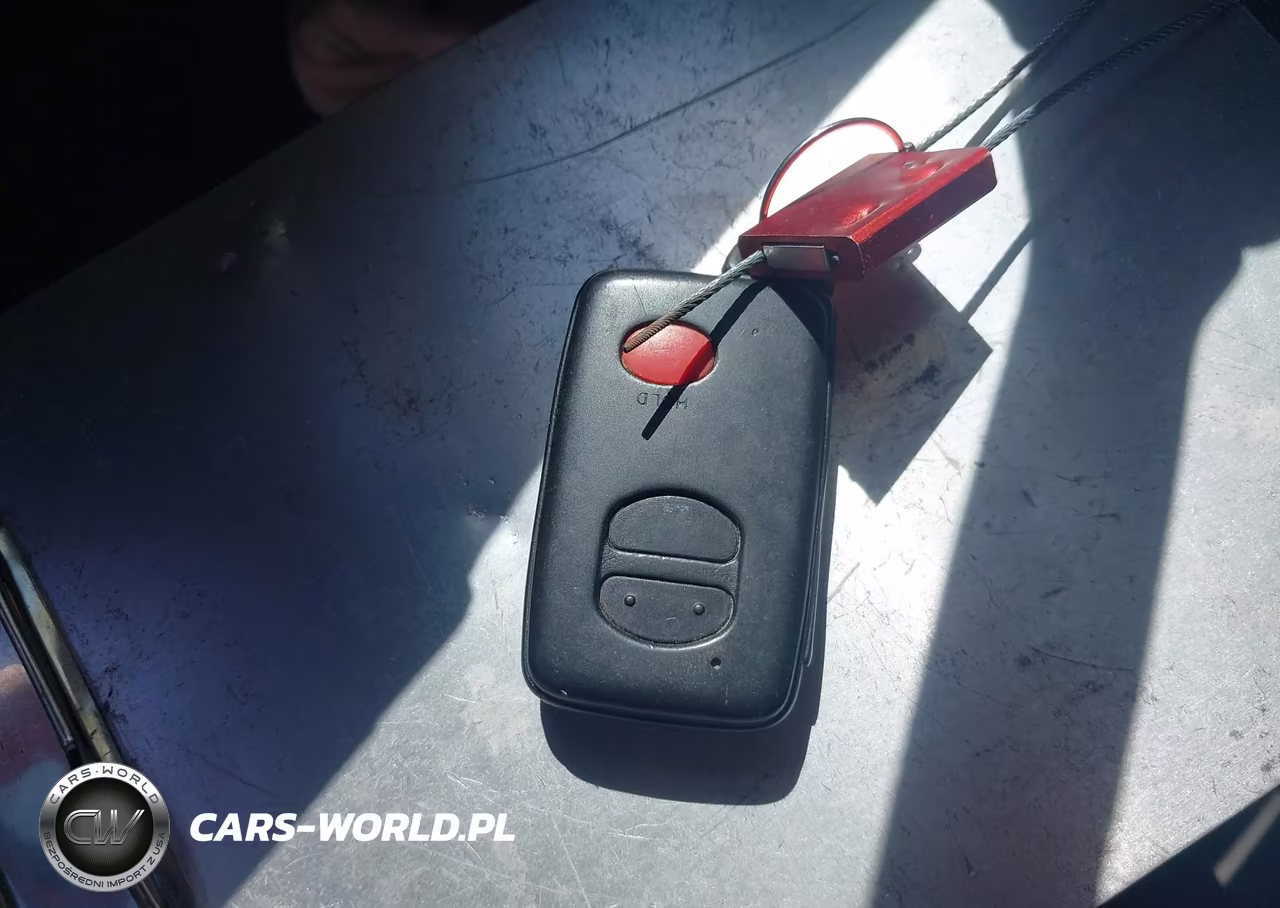 2015 Toyota Prius Three VIN:JTDKN3DU8F0475512 - 11