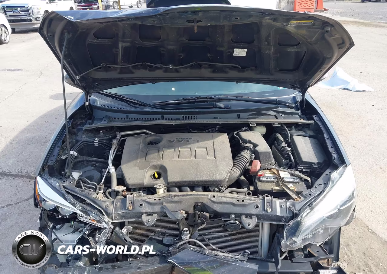 2018 Toyota Corolla Se VIN:2T1BURHE4JC109571 - 10