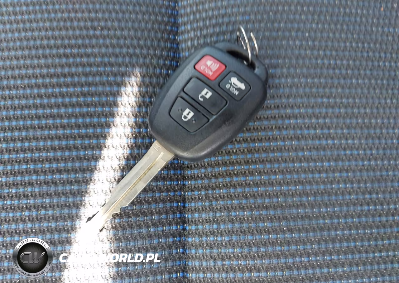 2018 Toyota Corolla Se VIN:2T1BURHE4JC109571 - 11