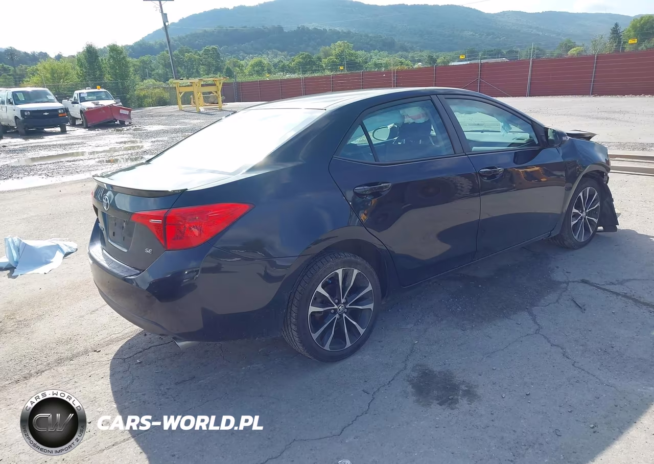 2018 Toyota Corolla Se VIN:2T1BURHE4JC109571 - 4