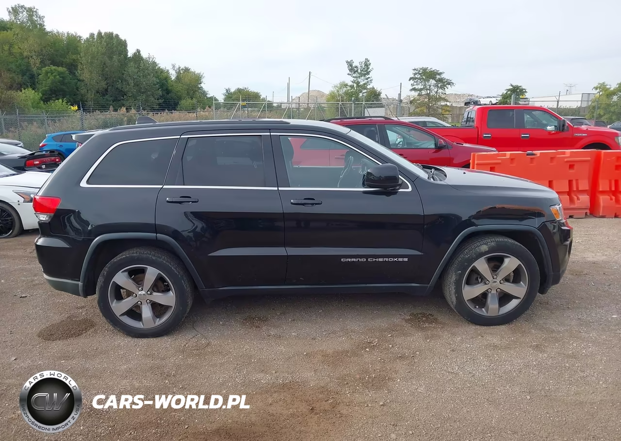 2014 Jeep Grand Cherokee Laredo VIN:1C4RJFAG0EC270144 - 13