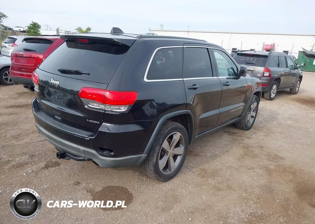 2014 Jeep Grand Cherokee Laredo VIN:1C4RJFAG0EC270144 - 4
