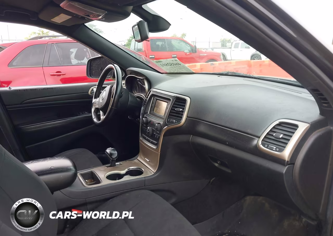 2014 Jeep Grand Cherokee Laredo VIN:1C4RJFAG0EC270144 - 5