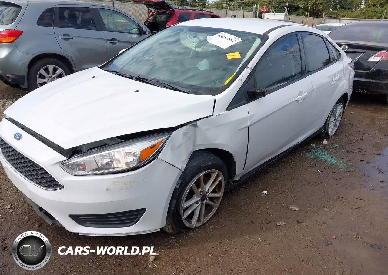 2018 Ford Focus Se VIN:1FADP3F25JL245583 - 6