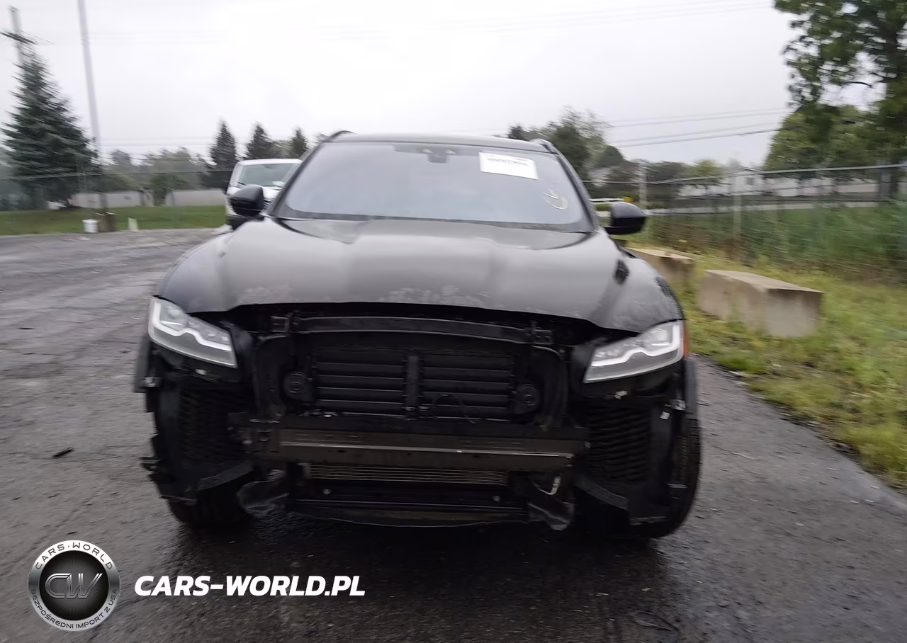2017 Jaguar F-Pace R - Sport VIN:SADCL2BV0HA495108 - 12