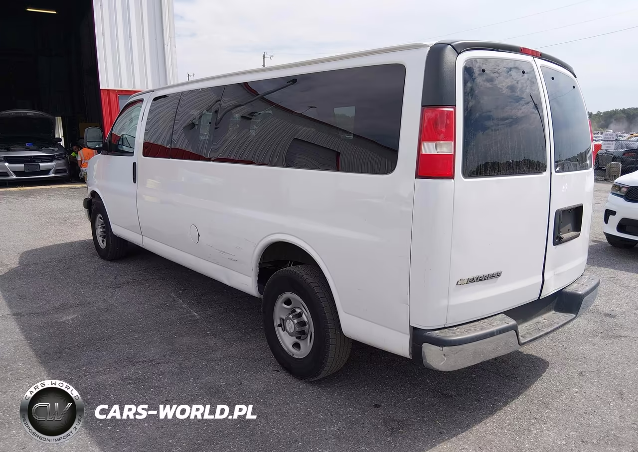 2017 Chevrolet Express 3500 Lt VIN:1GAZGPFG6H1269554 - 3