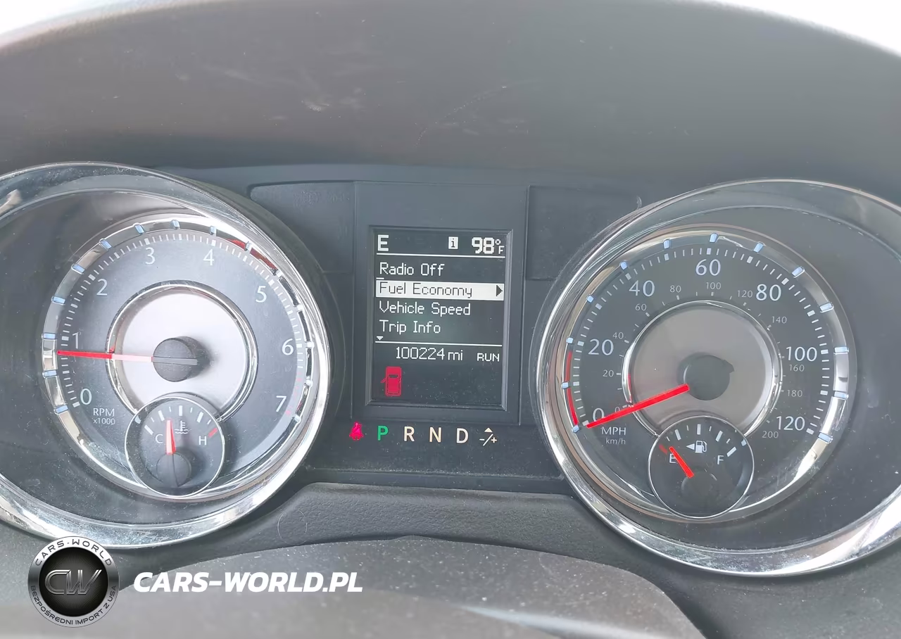 2014 Chrysler Town & Country Touring-L VIN:2C4RC1CG3ER260855 - 7