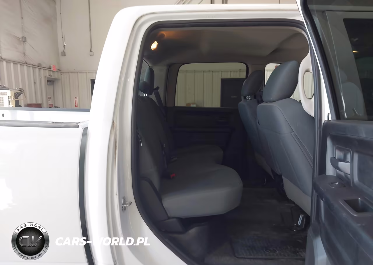 2017 Ram 3500 Tradesman 4X4 8' Box VIN:3C63R3GL9HG711229 - 8