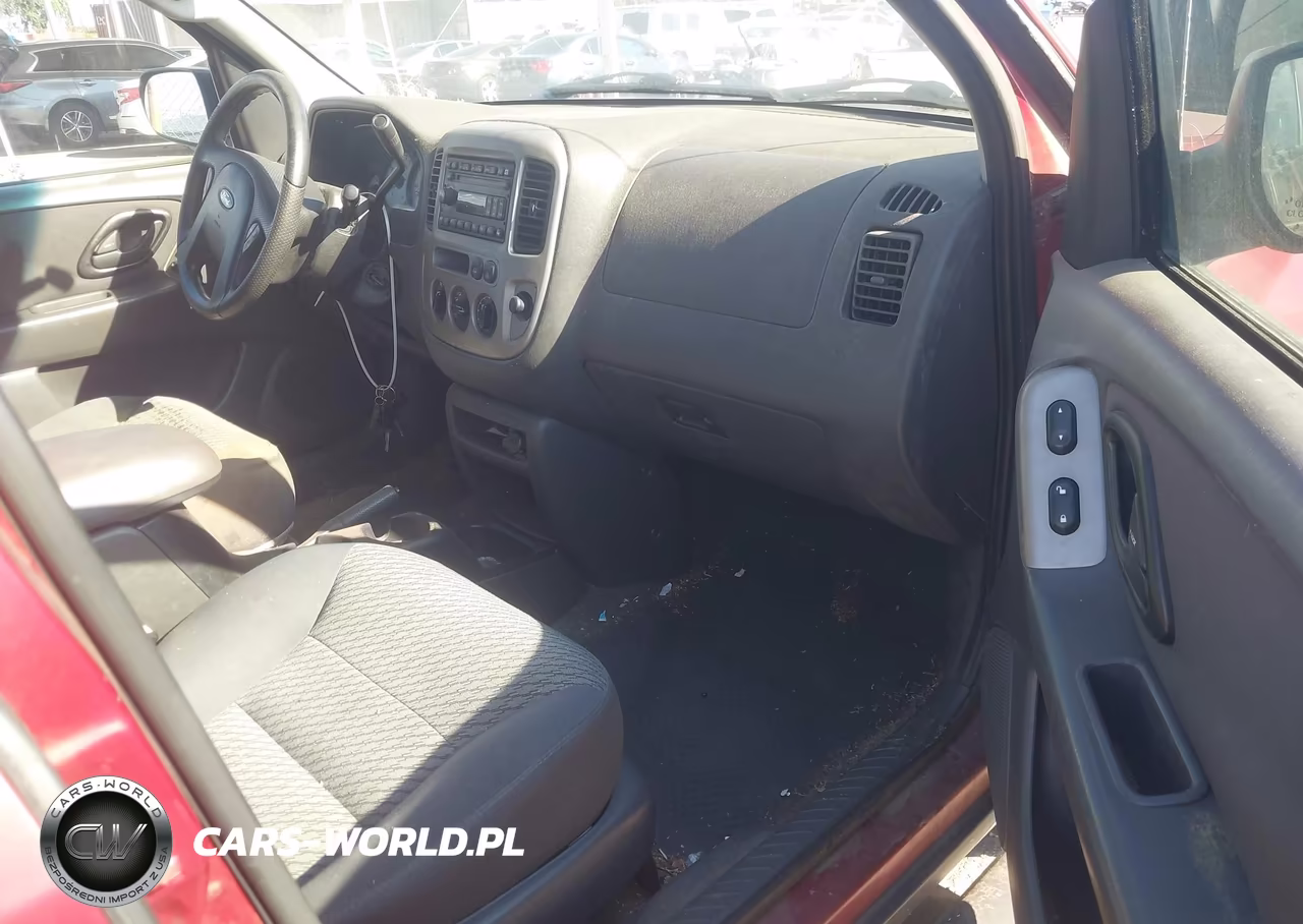 2004 Ford Escape Xlt VIN:1FMYU03184KA54793 - 5
