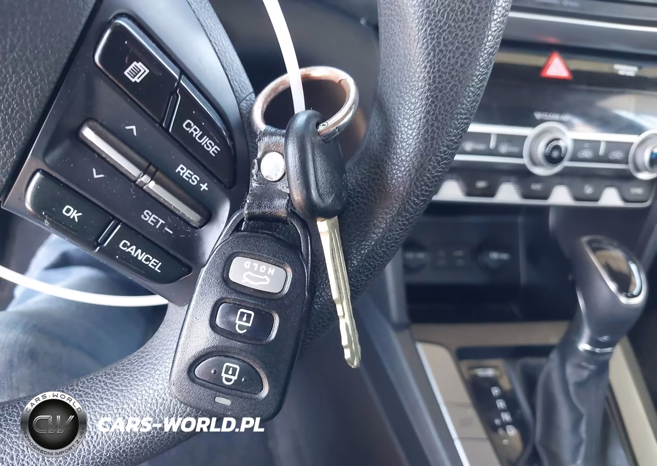 2020 Hyundai Elantra Sel VIN:5NPD84LF9LH575352 - 11