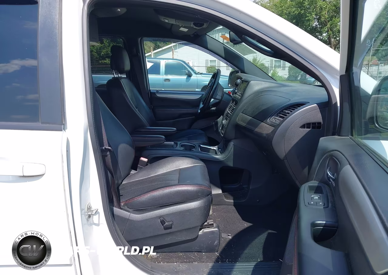 2017 Dodge Grand Caravan Gt VIN:2C4RDGEG5HR639213 - 5