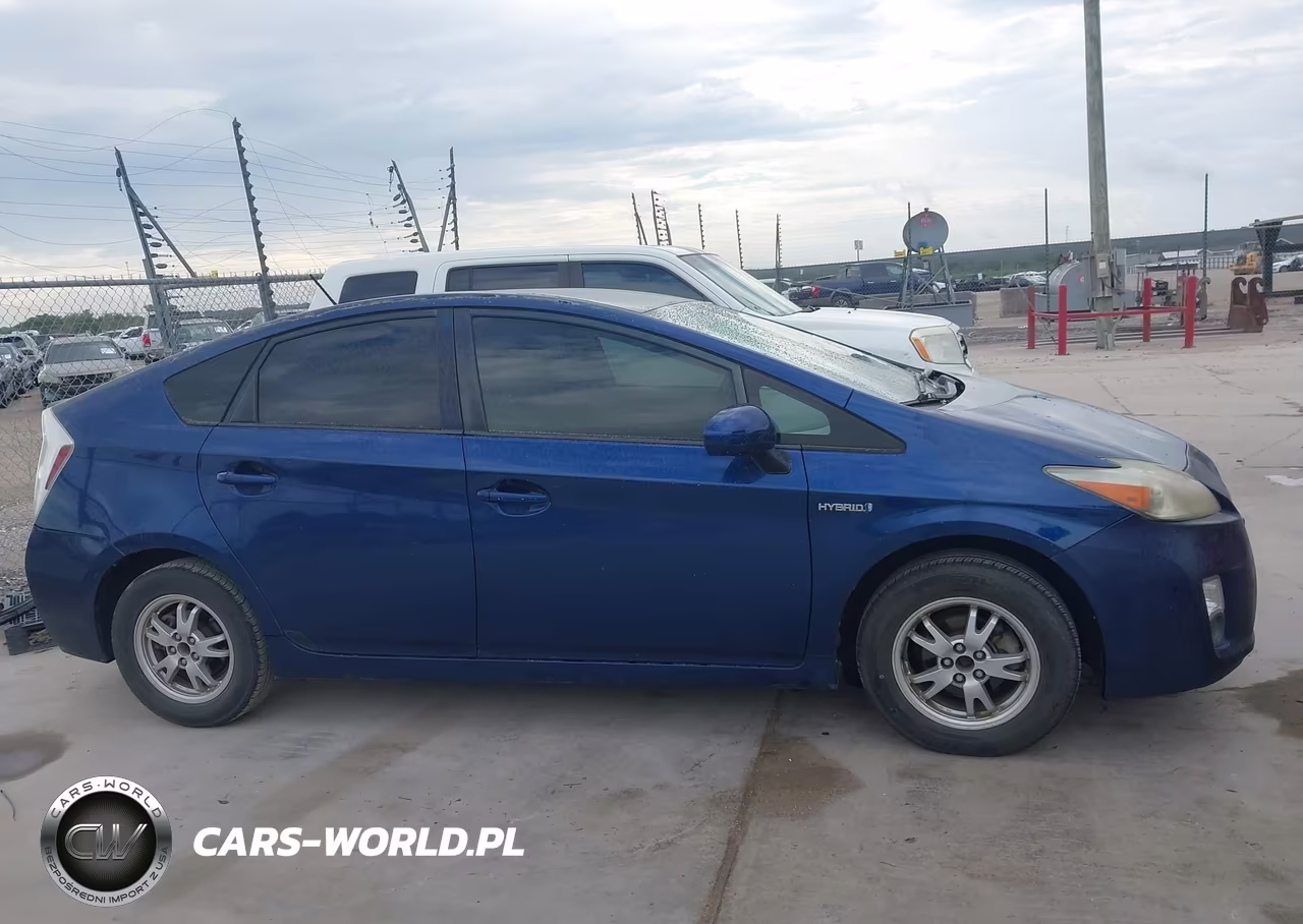 2011 Toyota Prius Two VIN:JTDKN3DU1B5328624 - 13